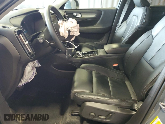 2023 Volvo XC40 Plus Bright Theme с VIN YV4L12UN4P2963605, выставлен на аукционе Copart как лот 51118725 с пробегом 4 406 миль миль и Чистый • Clean title. История ставок и продаж доступна на DreamBid. Изображение 7.