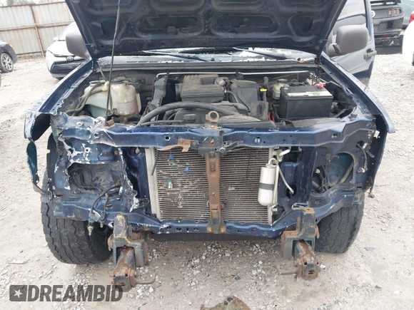 2004 Chevrolet Colorado 1SB LS Z85 with VIN 1GCDT136748185573, listed as a IAAI auction lot 41000312 with Not Provided miles. Bid and sale history available at carsss.com. Image 6.