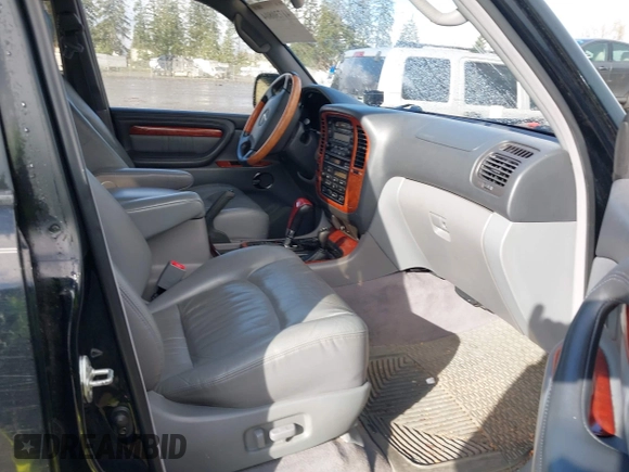 2001 Lexus LX 470 with VIN JTJHT00W613500563, listed as a IAAI auction lot 41730804 with 232,647 mi miles and . Bid and sale history available at carsss.com. Image 5.