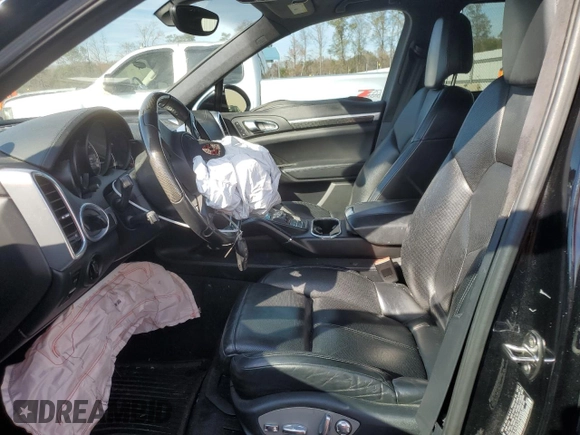 2012 Porsche Cayenne Turbo z VIN WP1AC2A2XCLA83901, wystawiony jako Copart lot #80627904 z przebiegiem 142 352 mil mil oraz Szkoda całkowita • Salvage title. Historia ofert i sprzedaży dostępna na DreamBid. Obrazek 7.