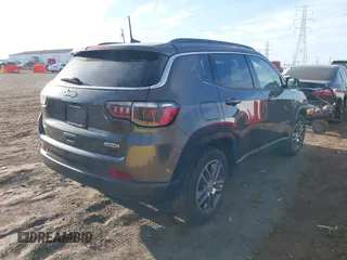 2020 Jeep Compass Altitude with VIN 3C4NJCBB0LT247013, listed as a IAAI auction lot 41821616 with 50,635 mi miles and . Bid and sale history available at carsss.com. Image 4.