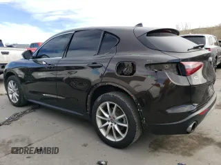 2018 Alfa Romeo Stelvio Ti z VIN ZASFAKBN6J7B80421, wystawiony jako Copart lot #43687775 z przebiegiem 81 426 mil mil oraz Czysty tytuł • Clean title. Historia ofert i sprzedaży dostępna na DreamBid. Obrazek 2.