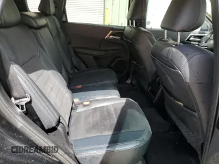 2023 Mitsubishi Outlander SE z VIN JA4J4UA82PZ051018, wystawiony jako Copart lot #47072425 z przebiegiem 20 974 mil mil oraz Szkoda całkowita • Salvage title. Historia ofert i sprzedaży dostępna na DreamBid. Obrazek 12.