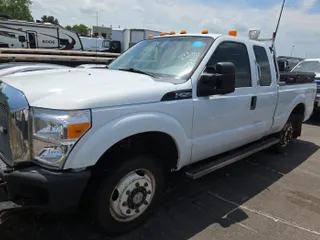 2011 Ford F-250 XL z VIN 1FT7X2B65BEC07691, wystawiony jako IAAI lot #42906795 z przebiegiem 353 932 mil mil oraz . Historia ofert i sprzedaży dostępna na DreamBid. Obrazek 7.