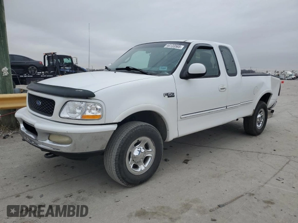 1997 Ford F-150 XL with VIN 1FTDX18W0VND35264, listed as a Copart auction lot 44133565 with 227,643 mi miles and Clean Title. Bid and sale history available at carsss.com. Image 1.