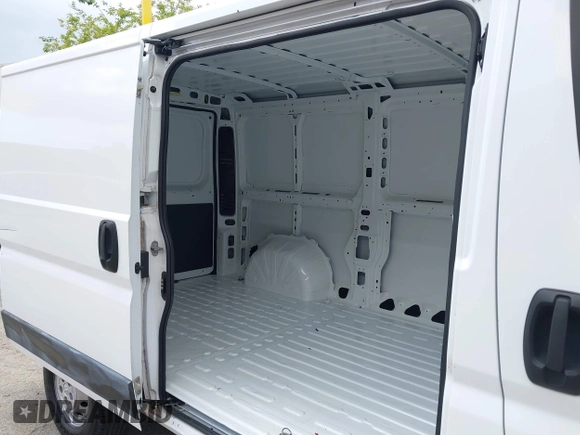 2019 Ram ProMaster Cargo with VIN 3C6TRVAG5KE505805, listed as a IAAI auction lot 42199708 with 110,826 mi miles and . Bid and sale history available at carsss.com. Image 8.