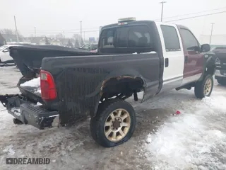 2005 Ford Super Duty F-250 XL with VIN 1FTSW21515EC67798, listed as a IAAI auction lot 41463473 with 221,075 mi miles. Bid and sale history available at carsss.com. Image 4.