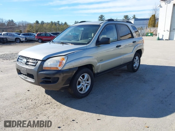 2005 Kia Sportage LX with VIN KNDJE723757081826, listed as a IAAI auction lot 41775450 with 106,992 mi miles and . Bid and sale history available at carsss.com. Image 2.
