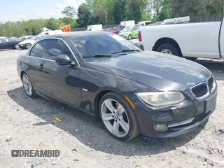 2011 BMW 3 Series 328i z VIN WBADW3C56BE537743, wystawiony jako IAAI lot #42055291 z przebiegiem 128 043 mil mil oraz . Historia ofert i sprzedaży dostępna na DreamBid. Obrazek 1.