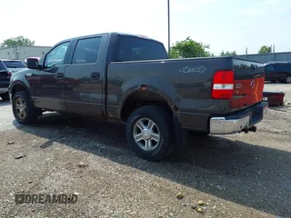 2005 Ford F-150 XLT z VIN 1FTPW14505KE78598, wystawiony jako IAAI lot #42457563 z przebiegiem 84 702 mil mil oraz . Historia ofert i sprzedaży dostępna na DreamBid. Obrazek 3.