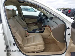 2009 Honda Accord EX-L with VIN 1HGCP36819A011542, listed as a IAAI auction lot 41764124 with 124,455 mi miles and . Bid and sale history available at DreamBid. Image 5.