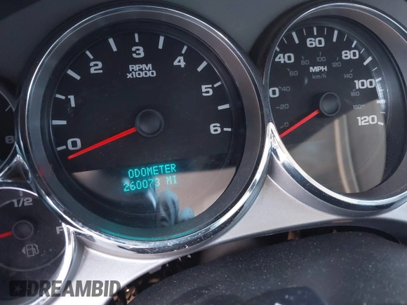 2011 Chevrolet Silverado 1500 LT with VIN 1GCPKSE34BF135232, listed as a IAAI auction lot 41985738 with 260,073 mi miles. Bid and sale history available at carsss.com. Image 14.