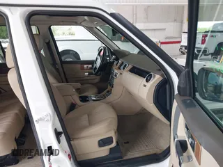 2016 Land Rover LR4 HSE with VIN SALAG2V69GA800799, listed as a IAAI auction lot 42639063 with 102,972 mi miles and . Bid and sale history available at DreamBid. Image 5.