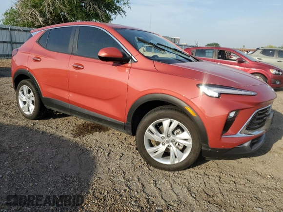 2024 Buick Encore GX Preferred z VIN KL4AMCSL5RB182209, wystawiony jako Copart lot #51734815 z przebiegiem Nie podano mil oraz Szkoda całkowita • Salvage title. Historia ofert i sprzedaży dostępna na DreamBid. Obrazek 4.