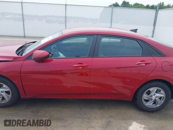 2024 Hyundai Elantra SE z VIN KMHLL4DG3RU824076, wystawiony jako IAAI lot #42471521 z przebiegiem 2 359 mil mil oraz . Historia ofert i sprzedaży dostępna na DreamBid. Obrazek 14.