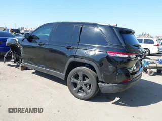 2023 Jeep Grand Cherokee Laredo with VIN 1C4RJHAGXPC620670, listed as a IAAI auction lot 41994015 with 15,893 mi miles and . Bid and sale history available at DreamBid. Image 3.