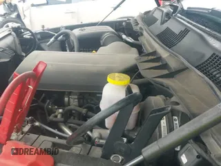 2023 Ram 1500 Warlock с VIN 1C6RR6GG1PS595594, выставлен на аукционе IAAI как лот 42274640 с пробегом 27 099 миль миль и . История ставок и продаж доступна на DreamBid. Изображение 18.