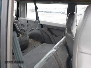 1996 Jeep Cherokee with VIN 1J4FJ27P1TL278991, listed as a IAAI auction lot 41463142 with 213,850 mi miles and . Bid and sale history available at DreamBid. Image 8.