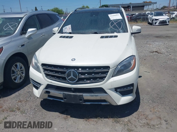2014 Mercedes-Benz M 550 with VIN 4JGDA7DB5EA292311, listed as a IAAI auction lot 41680091 with 125,932 mi miles and . Bid and sale history available at DreamBid. Image 12.