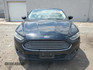 2016 Ford Fusion SE Hybrid with VIN 3FA6P0LU3GR178702, listed as a Copart auction lot 57980585 with 173,872 mi miles and Salvage title. Bid and sale history available at DreamBid. Image 5.
