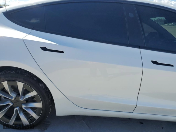 2024 Tesla Model 3 with VIN 5YJ3E1EA9RF752350, listed as a Copart auction lot 46827215 with 4,294 mi miles and Salvage Title. Bid and sale history available at carsss.com. Image 10.