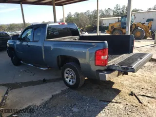 2007 Chevrolet Silverado 1500 Work Truck with VIN 2GCEC19C871670667, listed as a Copart auction lot 88142335 with 136,366 mi miles and Salvage Title. Bid and sale history available at carsss.com. Image 2.
