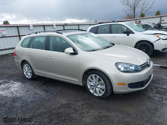 2013 Volkswagen Jetta SportWagen TDI w/Sunroof & Nav with VIN 3VWPL7AJ2DM612321, listed as a IAAI auction lot 41940023 with 145,828 mi miles. Bid and sale history available at carsss.com. Image 1.