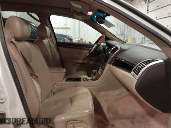2007 Cadillac SRX with VIN 1GYEE637570125745, listed as a IAAI auction lot 41537912 with 203,108 mi miles. Bid and sale history available at carsss.com. Image 5.