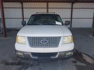2004 Ford Expedition Special Service with VIN 1FMPU16L44LB48226, listed as a IAAI auction lot 42018315 with 154,203 mi miles. Bid and sale history available at carsss.com. Image 6.