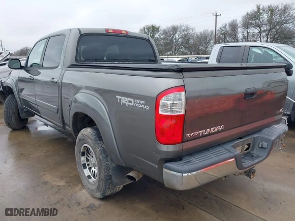 2005 Toyota Tundra SR5 with VIN 5TBET341X5S476366, listed as a IAAI auction lot 41607532 with 293,760 mi miles. Bid and sale history available at carsss.com. Image 3.