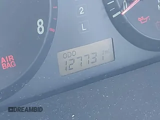 2005 Hyundai Elantra GLS z VIN KMHDN46D25U008262, wystawiony jako IAAI lot #41282976 z przebiegiem 127 731 mil mil oraz . Historia ofert i sprzedaży dostępna na DreamBid. Obrazek 16.