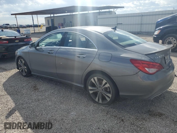 2018 Mercedes-Benz CLA 250 z VIN WDDSJ4GB2JN567499, wystawiony jako Copart lot #41745375 z przebiegiem 71 457 mil mil oraz Czysty tytuł • Clean title. Historia ofert i sprzedaży dostępna na DreamBid. Obrazek 2.