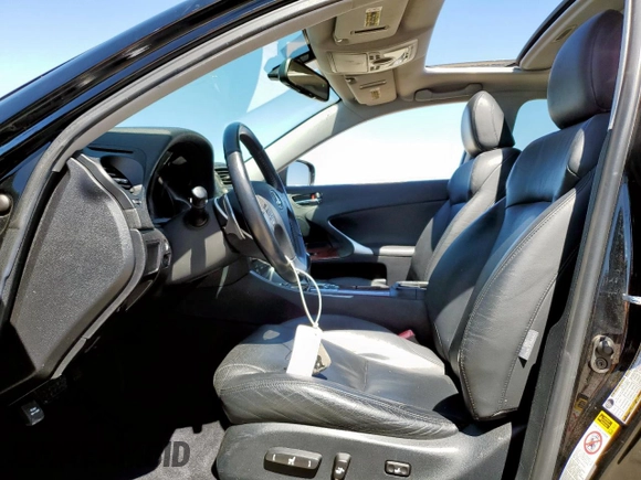 2007 Lexus IS 350 with VIN JTHBE262972009629, listed as a Copart auction lot 57758295 with 155,577 mi miles and Clean title. Bid and sale history available at DreamBid. Image 7.