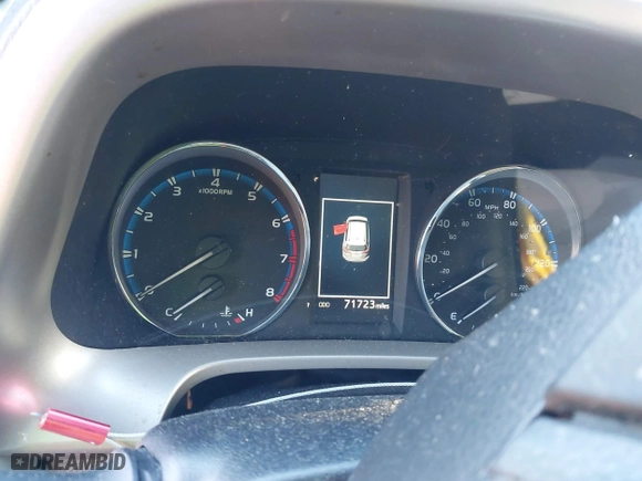 2016 Toyota RAV4 XLE with VIN 2T3WFREV0GW282440, listed as a IAAI auction lot 41293586 with 71,723 mi miles. Bid and sale history available at carsss.com. Image 7.