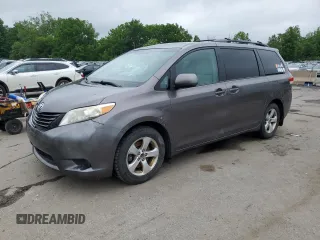 2012 Toyota Sienna LE AAS с VIN 5TDKK3DC9CS257572, выставлен на аукционе Copart как лот 61423085 с пробегом 198 998 миль миль и Чистый • Clean title. История ставок и продаж доступна на DreamBid. Изображение 1.
