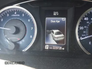 2015 Toyota Camry XLE with VIN 4T1BF1FK3FU946774, listed as a IAAI auction lot 42058085 with 223,728 mi miles and . Bid and sale history available at DreamBid. Image 14.