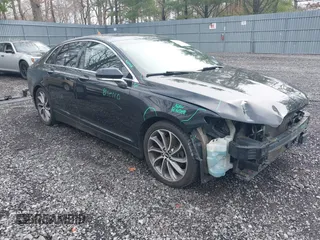 2019 Lincoln MKZ Hybrid Reserve I z VIN 3LN6L5LU3KR624080, wystawiony jako IAAI lot #41967043 z przebiegiem 200 538 mil mil oraz . Historia ofert i sprzedaży dostępna na DreamBid. Obrazek 1.
