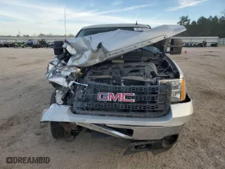 2011 GMC Sierra 2500HD SLE with VIN 1GT220CG9BZ394690, listed as a Copart auction lot 88148255 with 179,326 mi miles and Salvage Title. Bid and sale history available at carsss.com. Image 5.