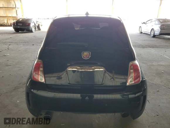 2017 FIAT 500 Abarth z VIN 3C3CFFFH3HT542420, wystawiony jako Copart lot #79621064 z przebiegiem 129 633 mil mil oraz Czysty tytuł • Clean title. Historia ofert i sprzedaży dostępna na DreamBid. Obrazek 6.