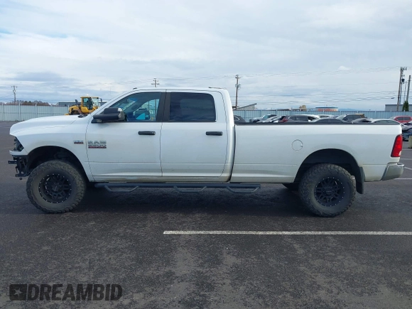 2013 Ram 2500 SLT with VIN 3C6TR5JT5DG517635, listed as a IAAI auction lot 40950960 with 99,372 mi miles and . Bid and sale history available at DreamBid. Image 15.