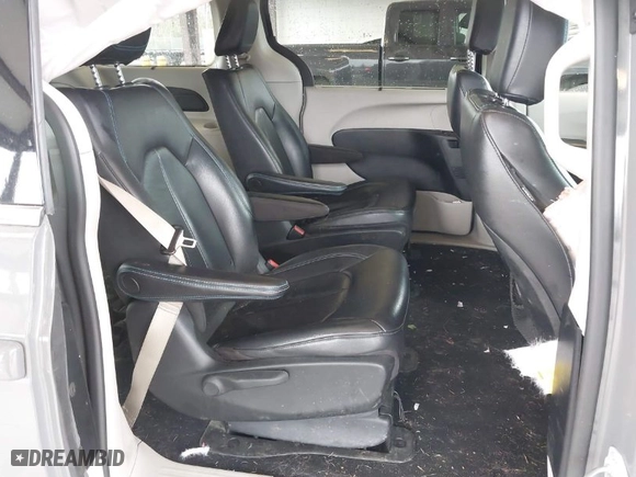 2021 Chrysler Pacifica Hybrid Touring L with VIN 2C4RC1L78MR581255, listed as a IAAI auction lot 41913443 with 71,193 mi miles. Bid and sale history available at carsss.com. Image 8.
