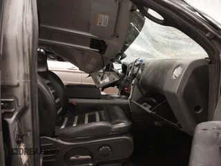 2004 Ford F-150 XLT with VIN 1FTPW14564KC84558, listed as a IAAI auction lot 41700160 with 1 mi miles. Bid and sale history available at carsss.com. Image 5.