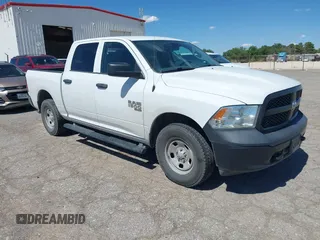2019 Ram 1500 Tradesman z VIN 1C6RR7KG6KS580742, wystawiony jako IAAI lot #42136217 z przebiegiem 79 637 mil mil oraz . Historia ofert i sprzedaży dostępna na DreamBid. Obrazek 1.