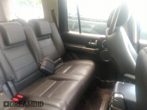 2006 Land Rover LR3 SE with VIN SALAD25496A369399, listed as a IAAI auction lot 41546459 with 207,501 mi miles and . Bid and sale history available at DreamBid. Image 8.