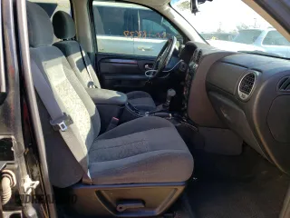2006 GMC Envoy SLE with VIN 1GKDT13S262217238, listed as a Copart auction lot 45885605 with 183,637 mi miles and Non Repairable. Bid and sale history available at carsss.com. Image 5.