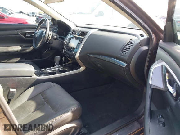 2014 Nissan Altima SL with VIN 1N4BL3AP9EC284477, listed as a IAAI auction lot 41403427 with 100,437 mi miles and . Bid and sale history available at DreamBid. Image 5.