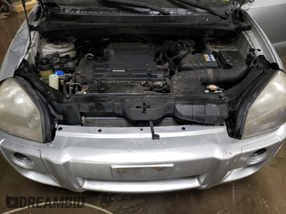 2008 Hyundai Tucson GLS with VIN KM8JM12B58U908862, listed as a Copart auction lot 76989094 with 193,033 mi miles and Salvage Title. Bid and sale history available at carsss.com. Image 11.