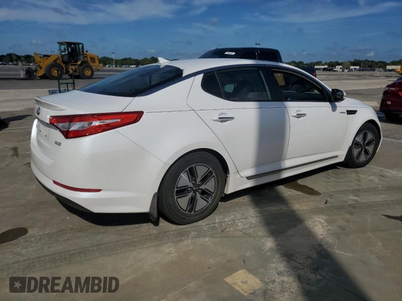 2013 Kia Optima Hybrid LX with VIN KNAGM4ADXD5043617, listed as a Copart auction lot 73847634 with 0 mi miles and Salvage Title. Bid and sale history available at carsss.com. Image 3.