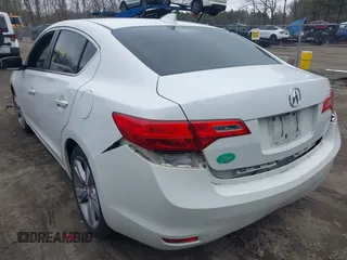 2013 Acura ILX Premium Pkg with VIN 19VDE1F58DE021616, listed as a IAAI auction lot 41840608 with 87,220 mi miles. Bid and sale history available at carsss.com. Image 3.