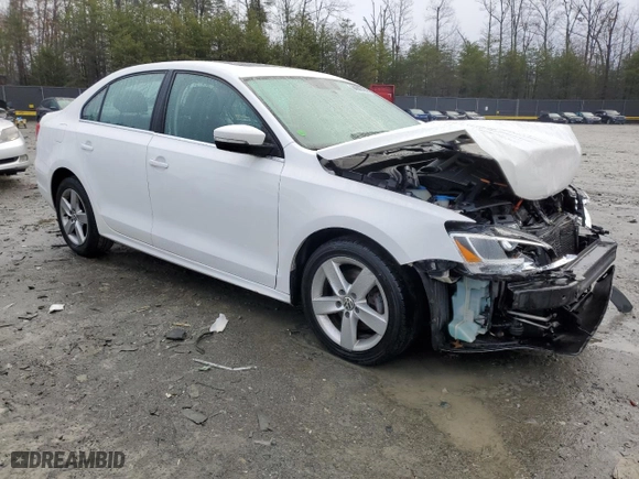 2011 Volkswagen Jetta Sedan TDI with VIN 3VWLL7AJ0BM131494, listed as a Copart auction lot 84502724 with 162,326 mi miles and Salvage Title. Bid and sale history available at carsss.com. Image 4.